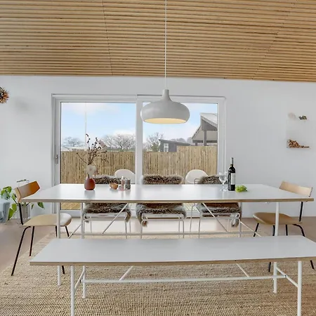4 Bedroom Cozy In 펜션