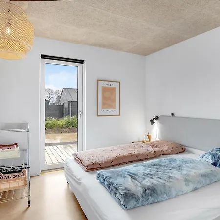 펜션 4 Bedroom Cozy In *