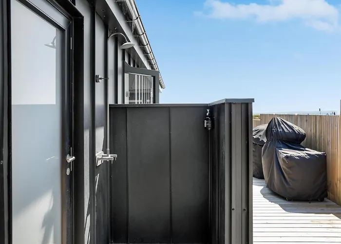 4 Bedroom Cozy In Tatil Evi Haderslev